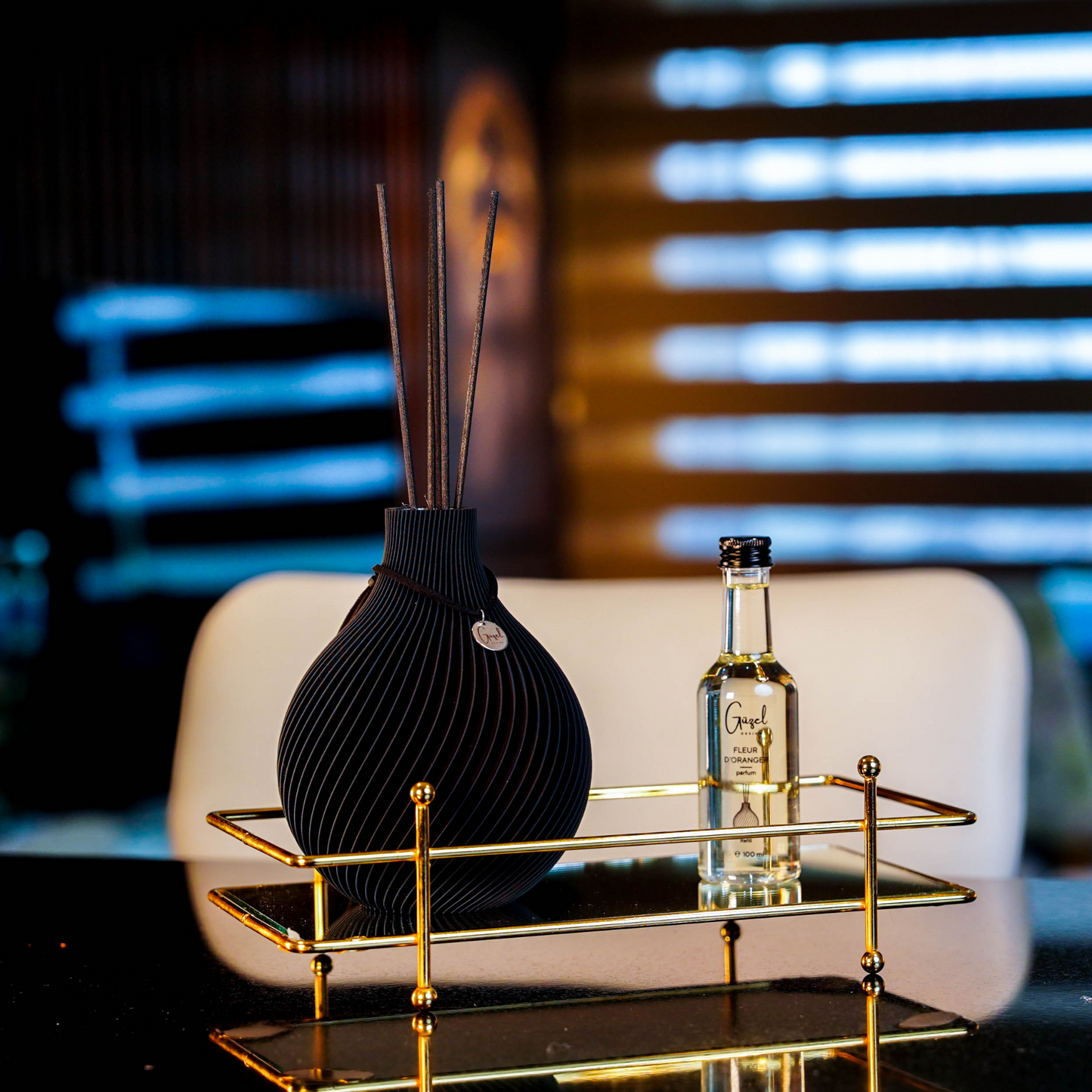 Kit Diffuseur - Vase Parfum ANAQA avec parfum d'ambiance luxueux et bâtonnets de senteur