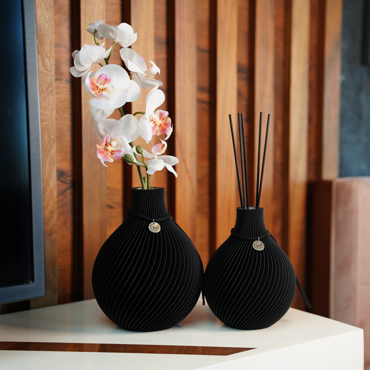 Kit Diffuseur - Vase Parfum ANAQA avec parfum d'ambiance luxueux et bâtonnets de senteur